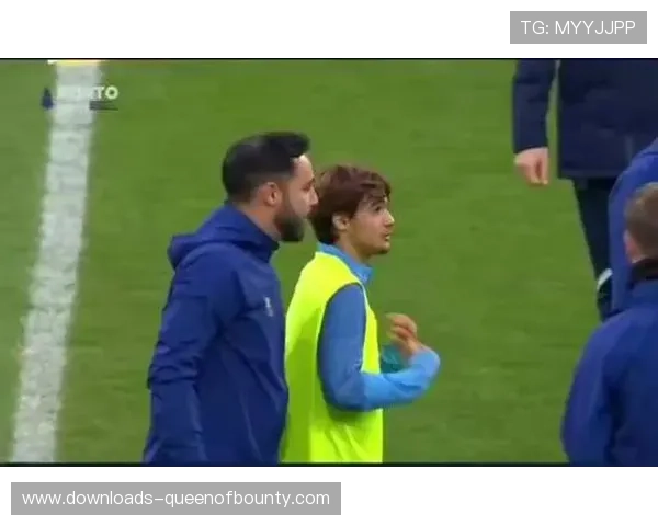 波尔图队长迪奥戈·科斯塔被曝训练场暴力行为，公众担忧更衣室环境